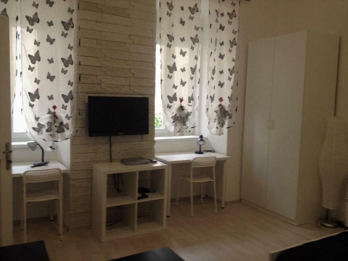 Studio Apartment Diana Rijeka Exterior foto